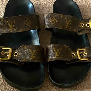 Authentic USED (USED) BOM DIA FLAT MULE 41